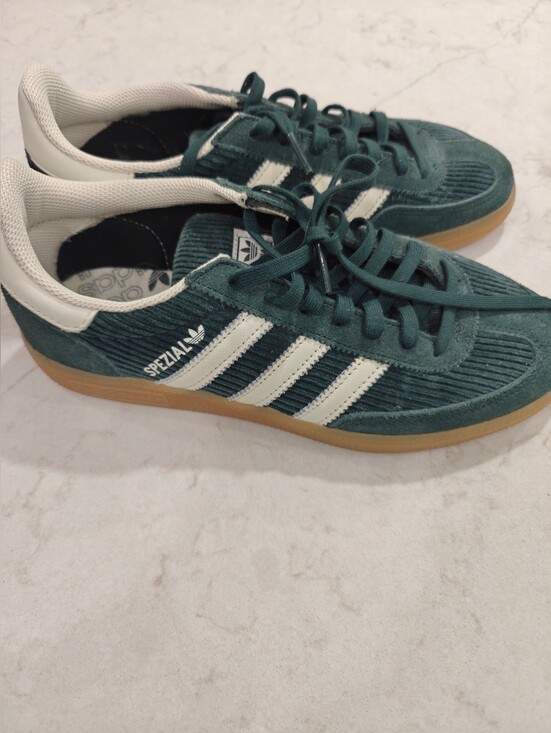 Other - ADIDAS Size 7